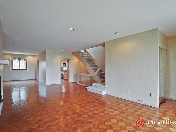 Living Room / Dining Room