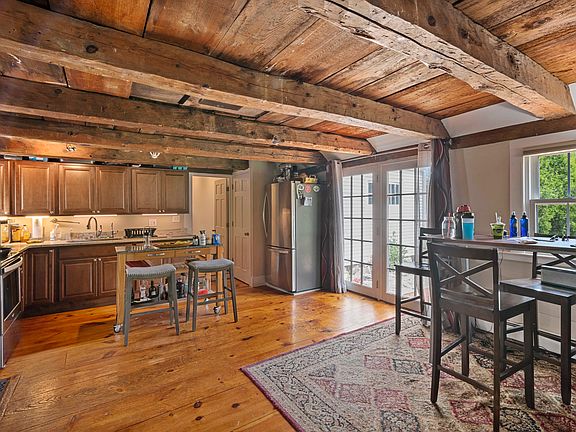 3rd image of 404 Sagamore Rd #2-03