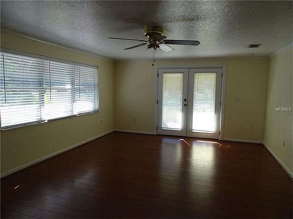 Great Room - Laminate Flooring