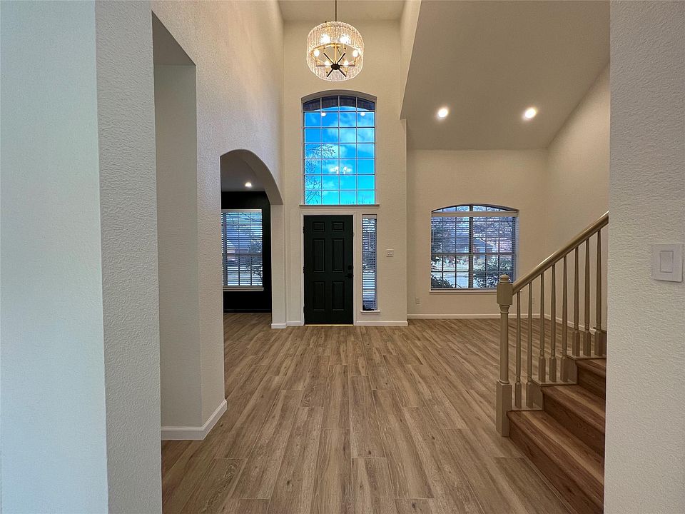 1st image of 7135 Juniper Dr