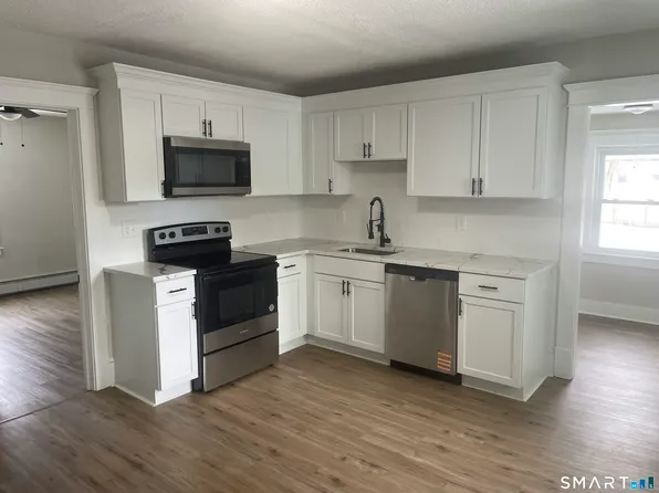 82 Windsor St #1, Enfield, CT 06082