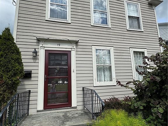 4th image of 19 Payne St