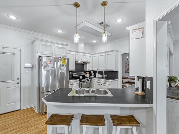 4th image of 7 Indian Mound Rd