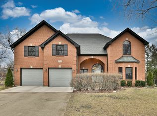 244 S Linden Ave, Elmhurst, IL 60126