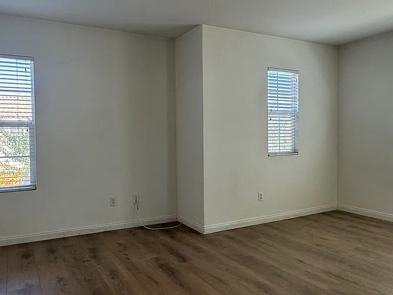 4566 Nicole Way — Photo 14