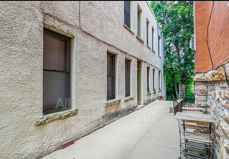 2408 8th St #7 — Photo 4