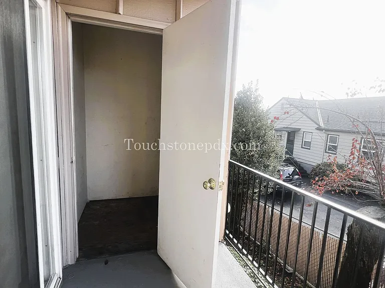 5802 SE Milwaukie Ave #3 — Photo 1