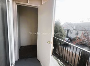5802 SE Milwaukie Ave #3, Portland, OR 97202