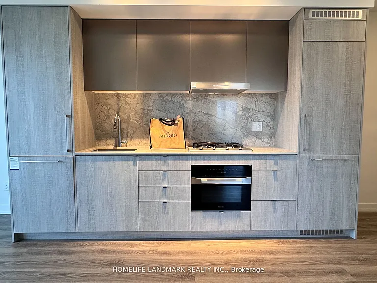 771 Yonge St #1508 — Photo 5