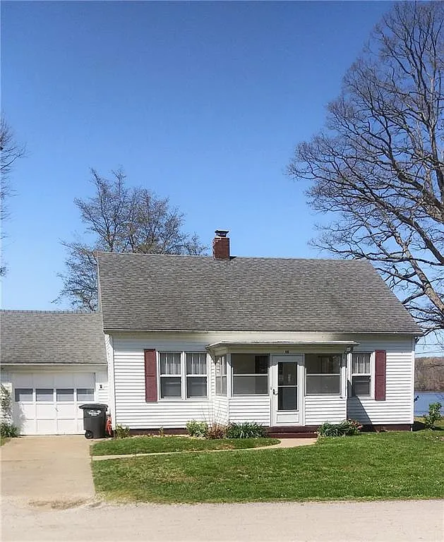 106 Lakeside Dr photo 1