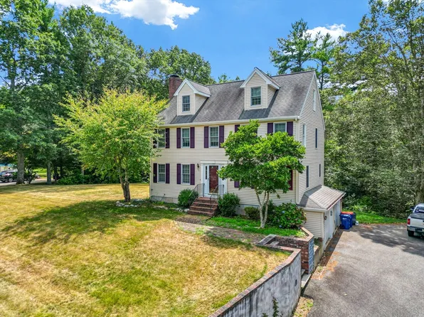 7 Great Cedar Xing, Lakeville, MA 02347