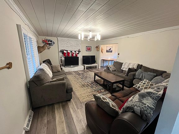 2nd image of 120 Beverly Hills Cir