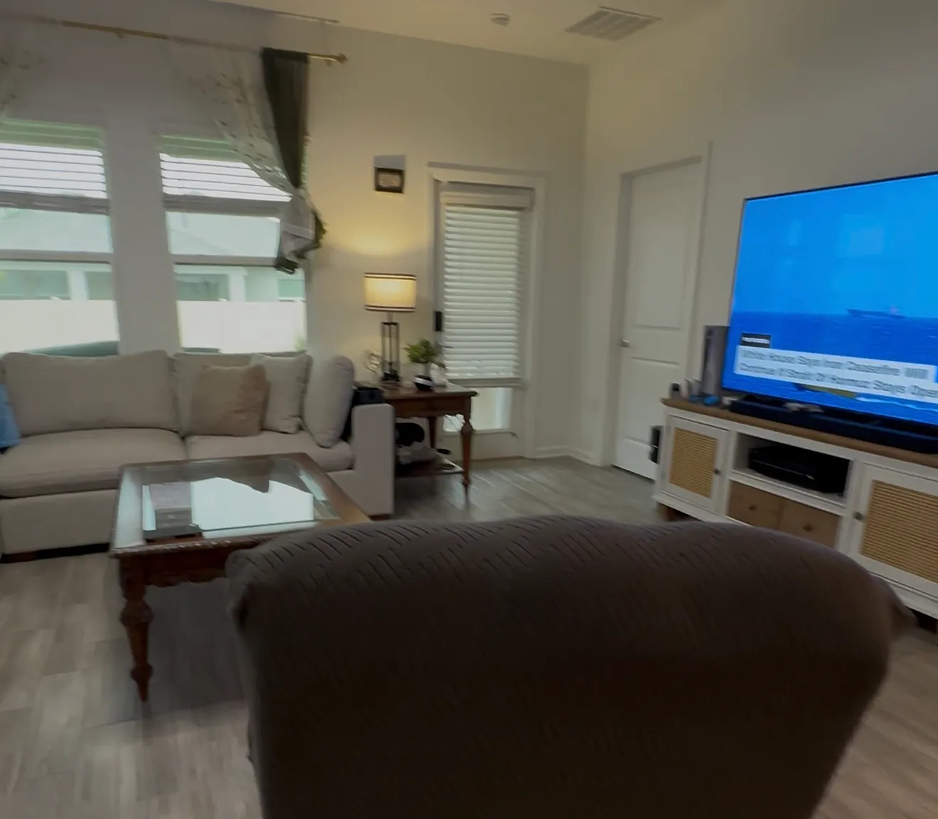 4 bed, 2060 sqft, $2,800 — Photo 2