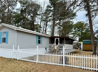 3314 Bridges St #84, Morehead City, NC 28557