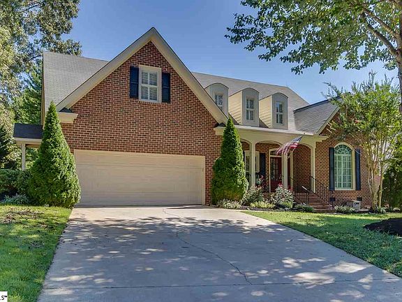 3rd image of 121 Glenbriar Ct