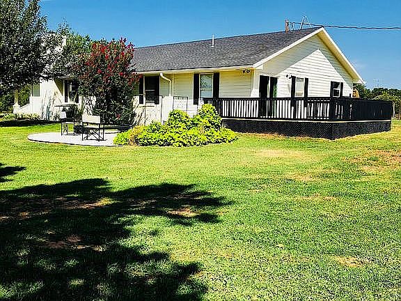 Deck and Outdoor seating
