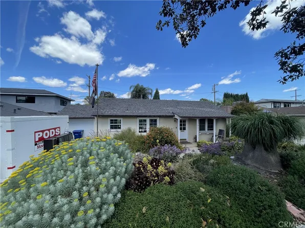 17435 Runnymede St, Van Nuys, CA 91406