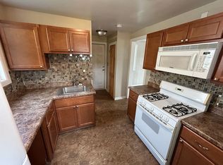 7324 38th Ave, Kenosha, WI 53142