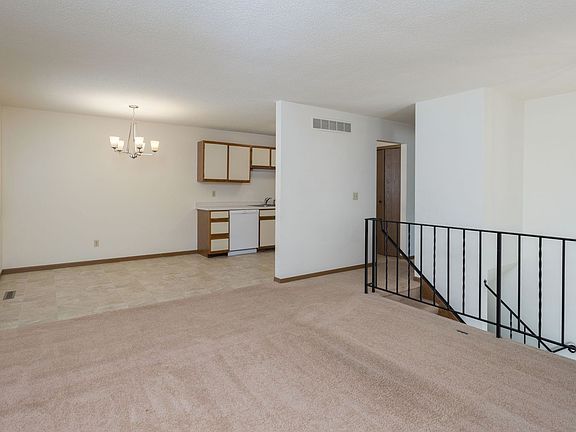 5th image of 13231 Court Pl #13309