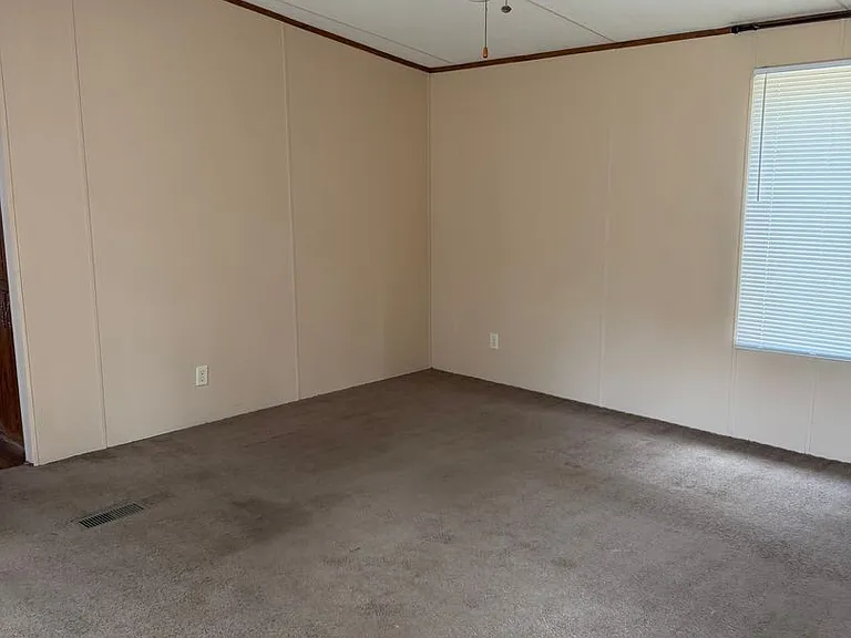 284 Clay Cir — Photo 6