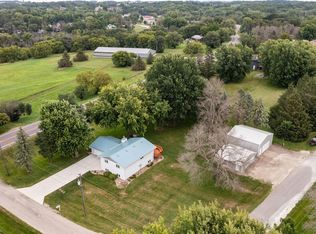 28 Leprechaun Ln, Mantorville, MN 55955