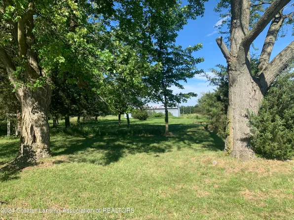 6337 Sherman Rd, Charlotte, MI 48813