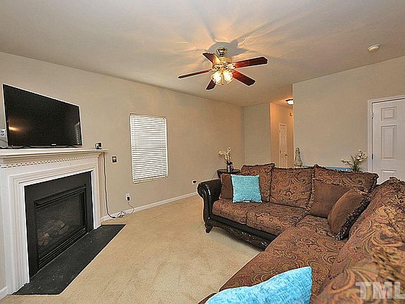 2nd image of 1400 Birkdale Cir