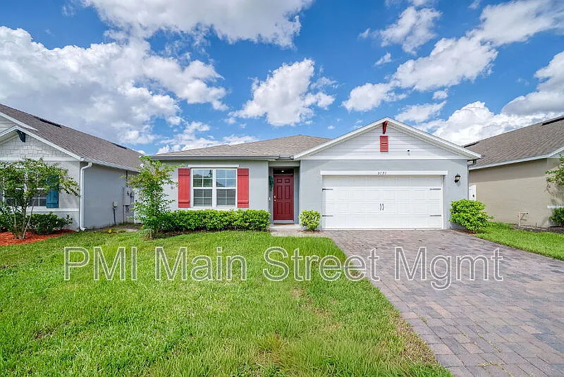 4 bed, 2.0 bath, 1830 sqft, $2,390 — Photo 2