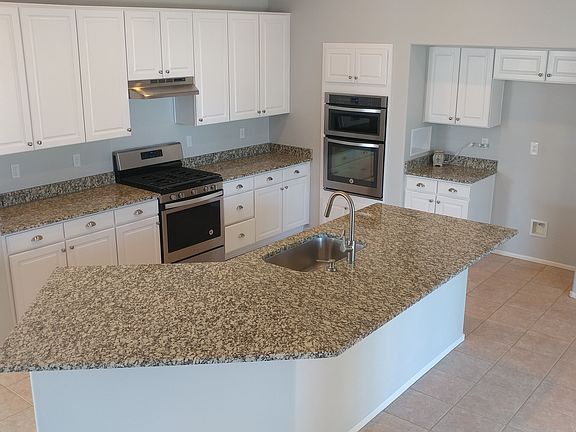 New granite and appliances