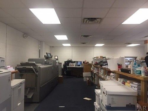5th image of 331 W Government St