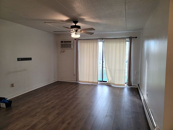3rd image of 7345 157th St