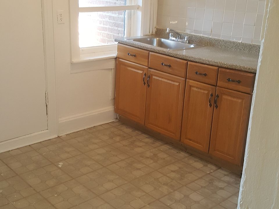 2nd image of 146 Elm Street # Fl 2nd