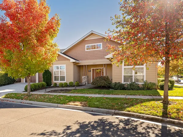421 Stone Pointe Dr, Central Pt, OR 97502