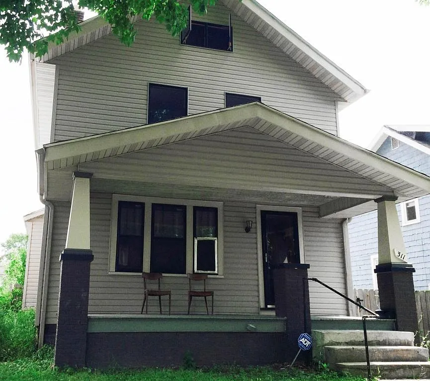 311 Southwood Ave photo 1