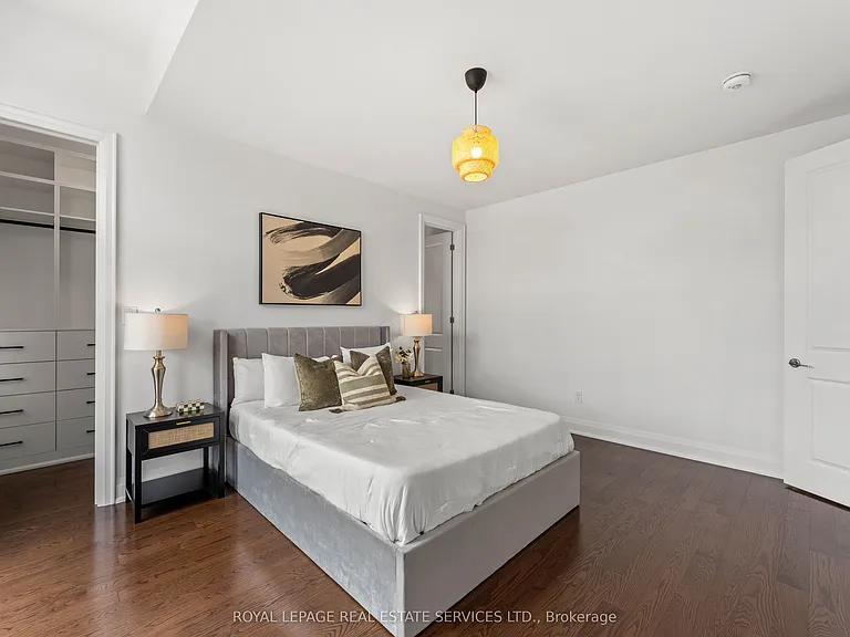 118 Coastline Dr — Photo 23