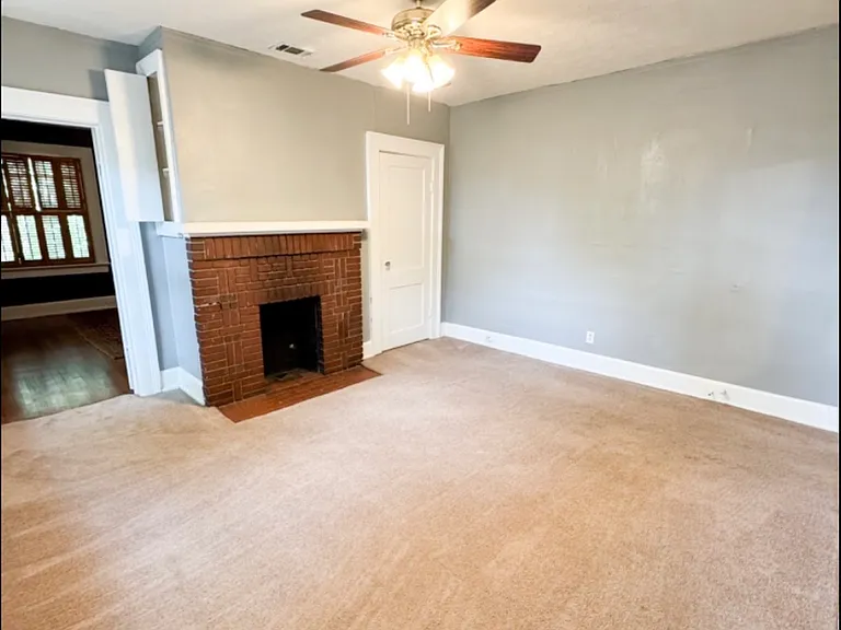 732 Broadway — Photo 11