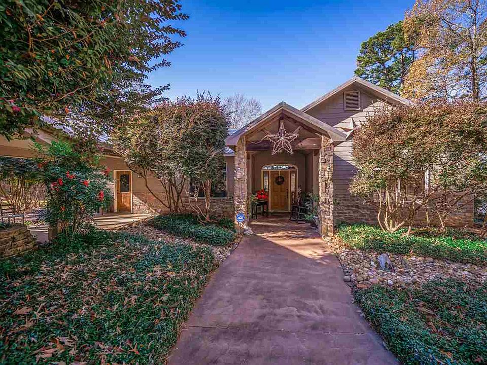 1st image of 3047 & 3049 E Lake Dr