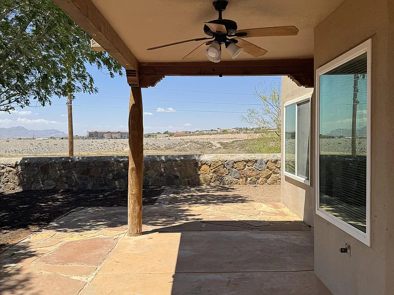 2651 Sunset Pl — Photo 22
