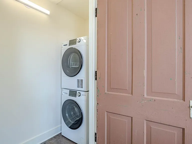 306 Tribune St — Photo 6