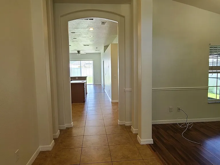 3109 Turnberry Blvd — Photo 8
