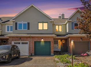 42 Roblyn Way, Ottawa, ON K2G5Z5
