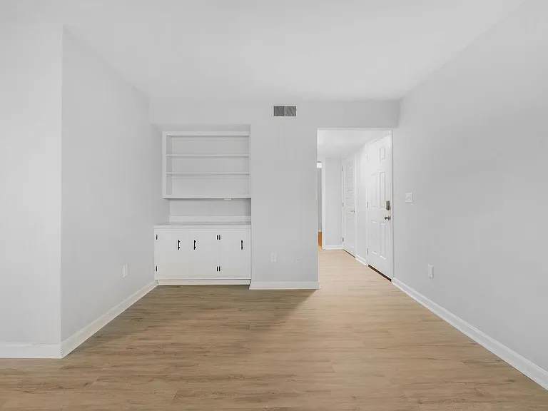 611 N Copeland St #D — Photo 8