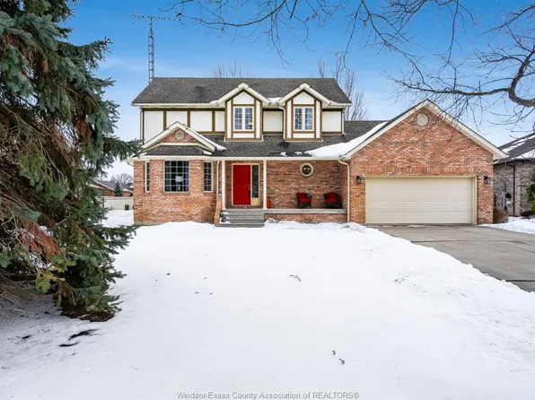 7 Stockwell St, Kingsville, ON N0R 1B0