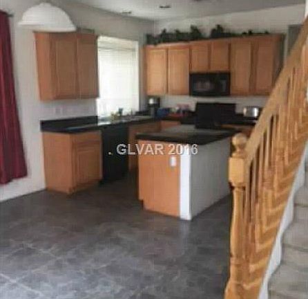 5th image of 7594 Grassy Bank St