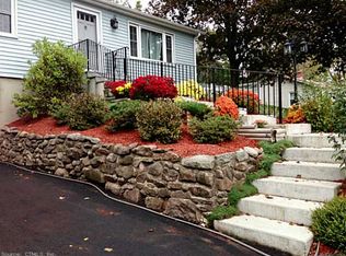 189 Winthrop Dr, Cheshire, CT 06410