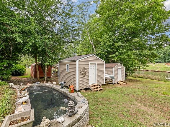 5th image of 172 Baird Ln