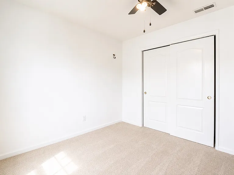 9769 Green Knoll Dr — Photo 13