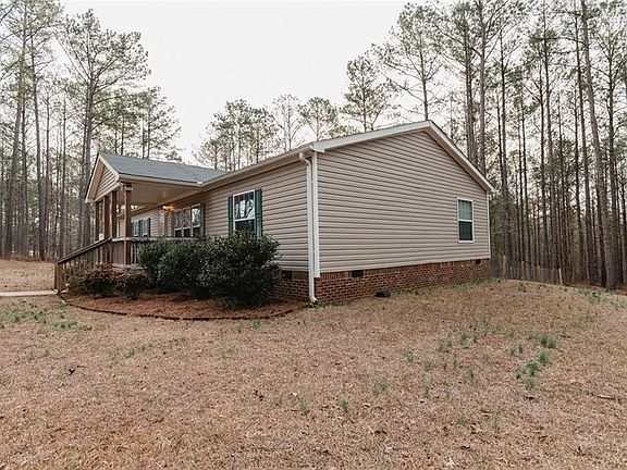 3rd image of 375 Caney Creek Rd