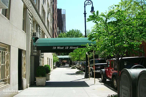 Rented by Sotheby's International Realty | media 37