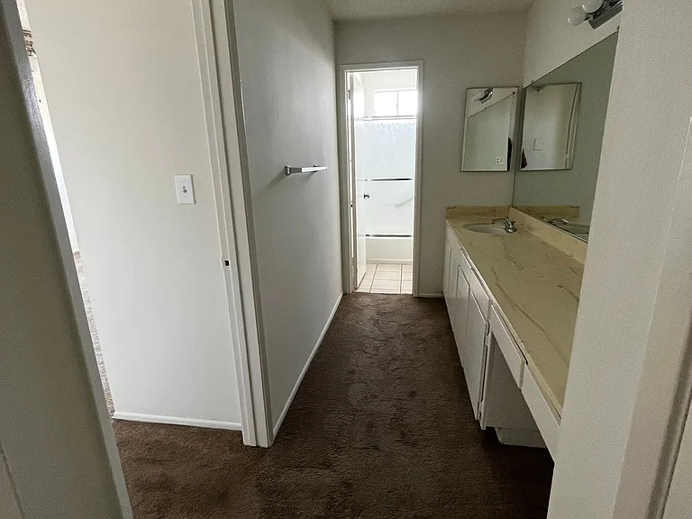 4141 Rosecrans Ave — Photo 13
